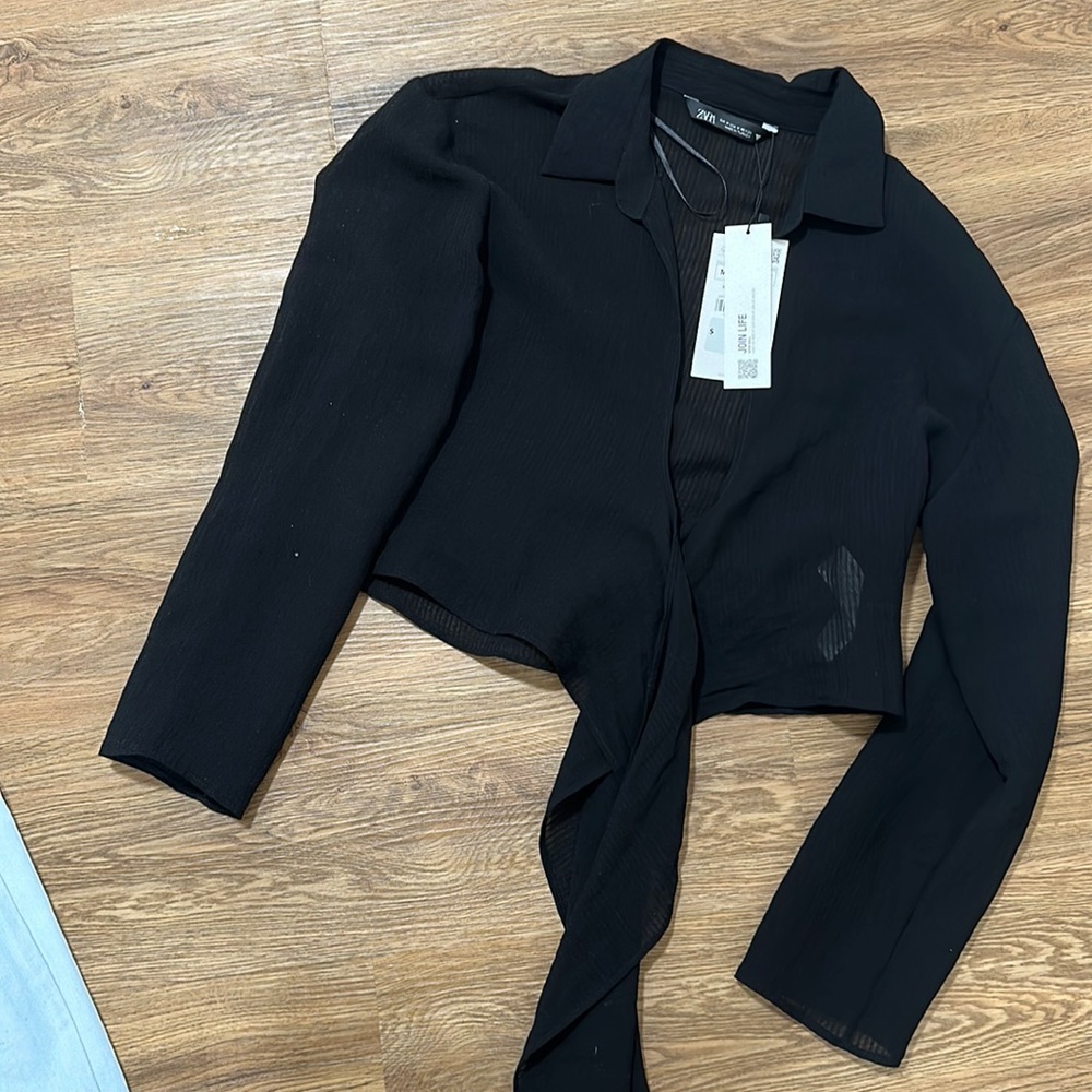 Zara front tie, top size medium